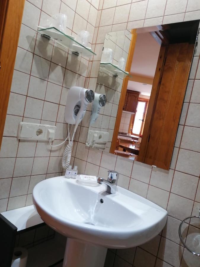 Apartaments La Bonaigua Valencia D'Aneu Buitenkant foto